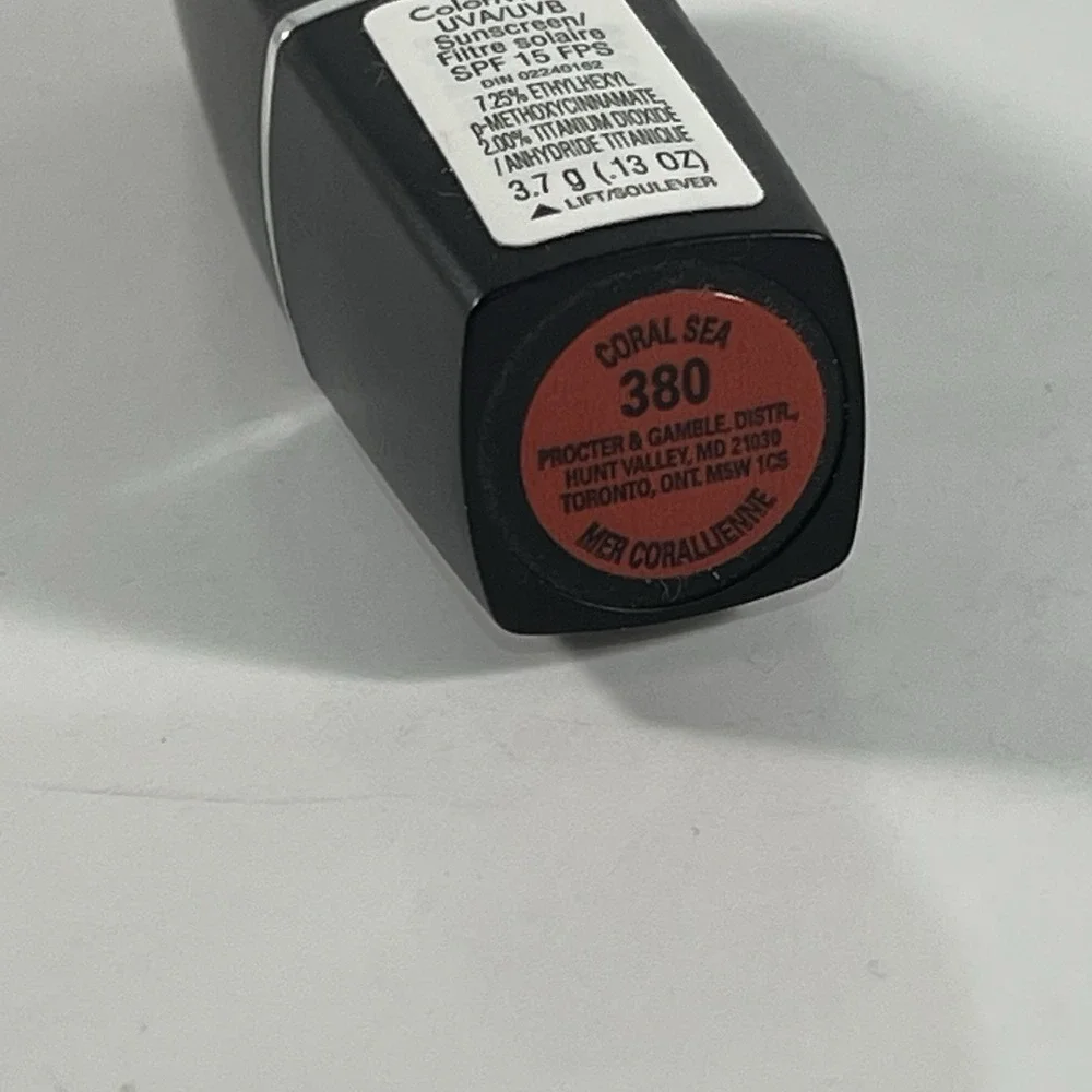 OLAY oil colormoist